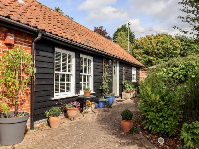 Courtyard Cottage, Poplar Farm Barn, Saxmundham, Suffolk