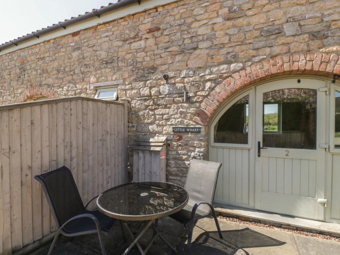 Little Wharf in Bleadon, Somerset, dog-friendly, ground-floor accommodation, off-road parking, 1bed.