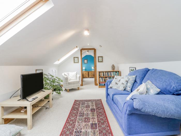 Shundraw Cottage in Threlkeld, Cumbria, ground-floor bedroom, Smart TVs, dog-friendly, close to shop