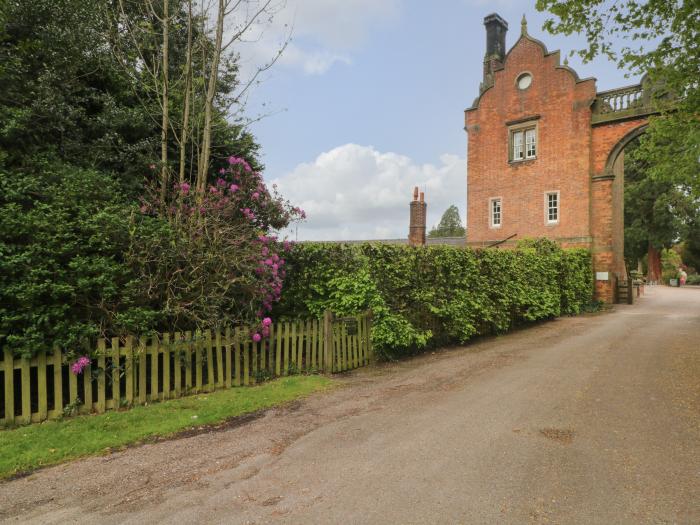 South Tower Cottage, Macclesfield