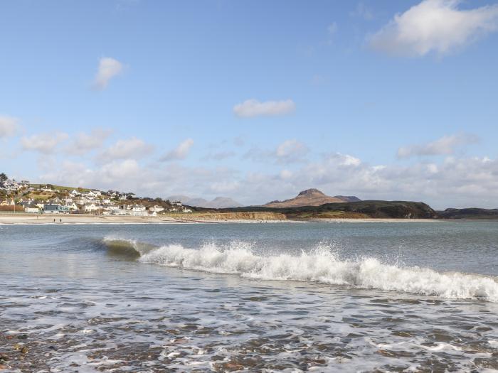 Y Bwthyn, Criccieth