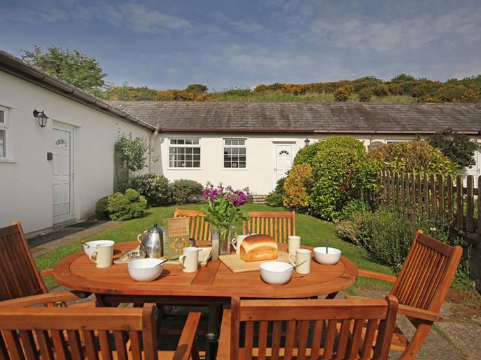 Menai Cottage, Brynsiencyn