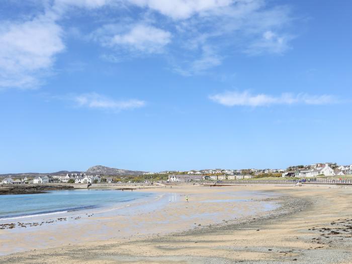 Tyn Towyn - Ty Glas, Trearddur Bay