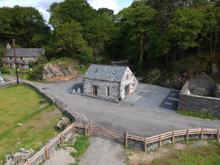 Tyn Llwyn Cornel, Beddgelert