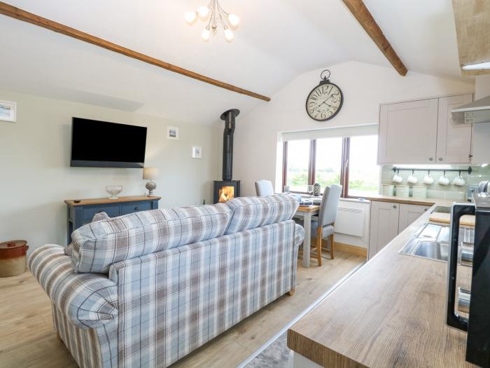 The Annexe, Grange Farm, Hainford, East Anglia. Open-plan. Ideal for couples and smart TV with Sky.