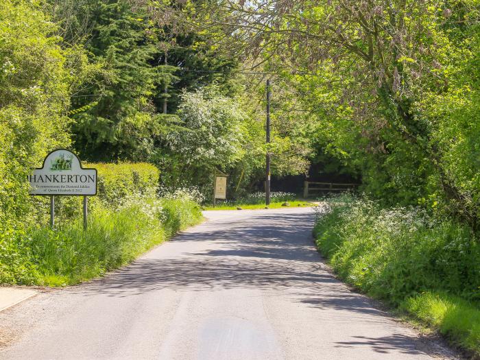 Little Mortons, Malmesbury