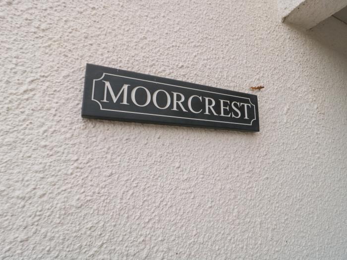 Moorcrest rests in Littleham, Bideford, Devon. Single-storey. Pet-free. Romantic. Countryside views.
