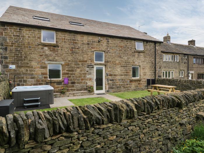 Upper House Barn, Delph