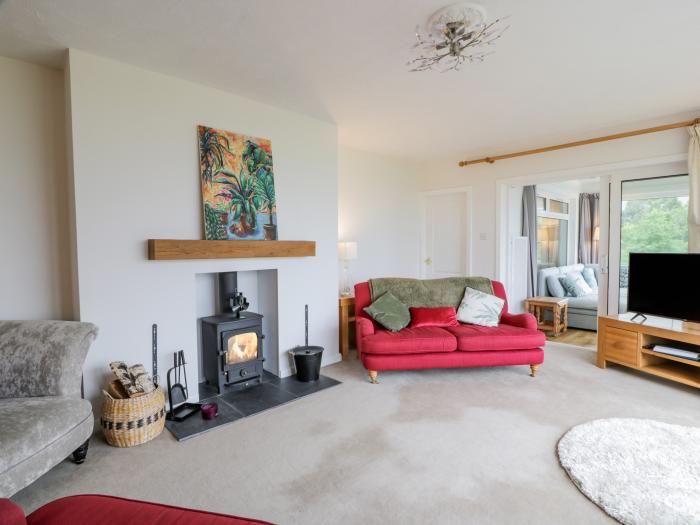 Knockendoch is in New Abbey, Kirkcudbrightshire, Scotland. Smart TV. Woodburning stove. Pet-friendly