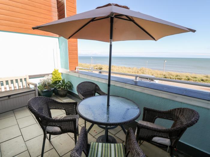 Sea View Apartment, Pwllheli