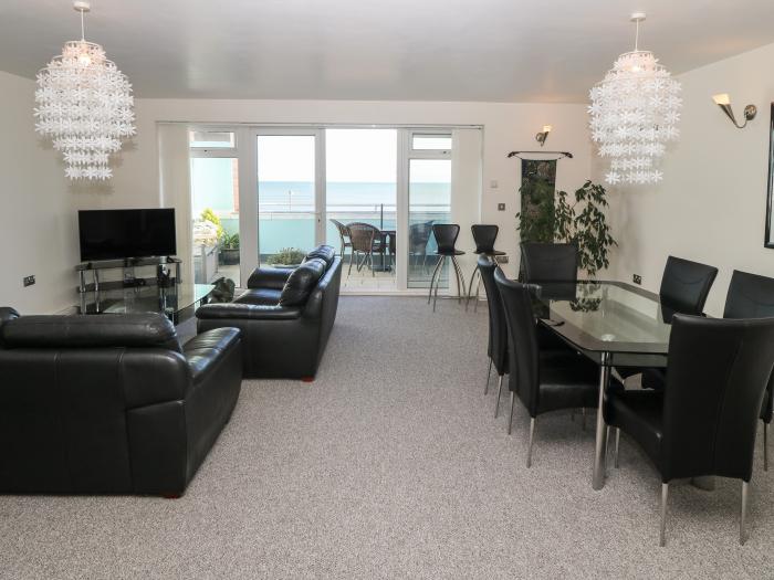 Sea View Apartment, Pwllheli