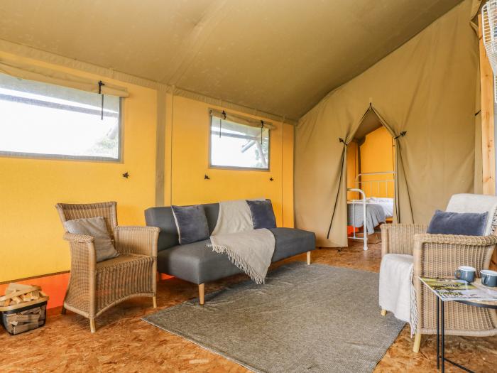 Honey (Safari tent), Gaerwen