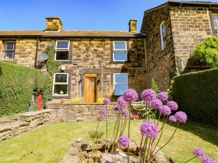 2 Snape Hill, Dronfield