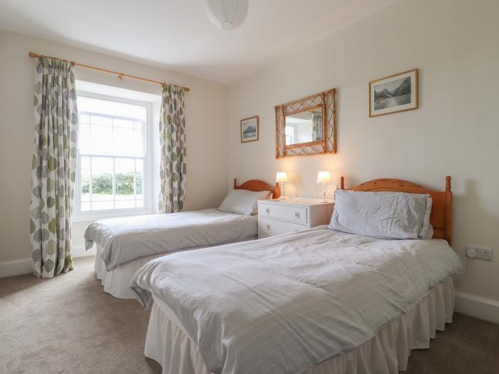 Neverndale, Newport, Pembrokeshire, Over three floors, Close to amenities, Off-road parking, Seaside