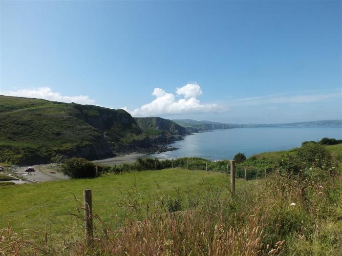 Dinas Island Cottage, Dinas Cross