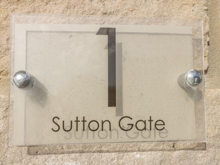 1 Sutton Gate, Sutton Poyntz