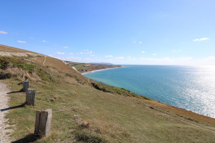 Larch Lodge, Totland