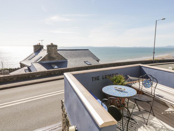 The Lookout, Llanaber
