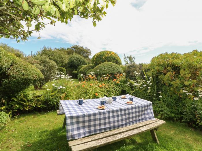 Higher Roskorwell Cottage, St Keverne