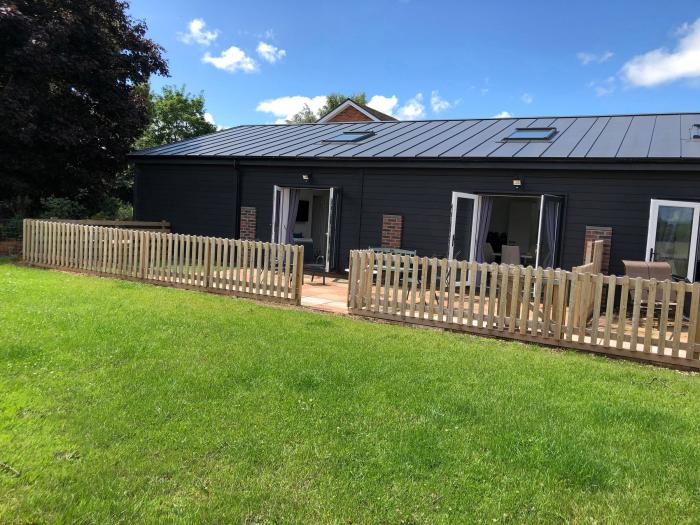 2 Barn Cottages, Whitchurch, Wrexham