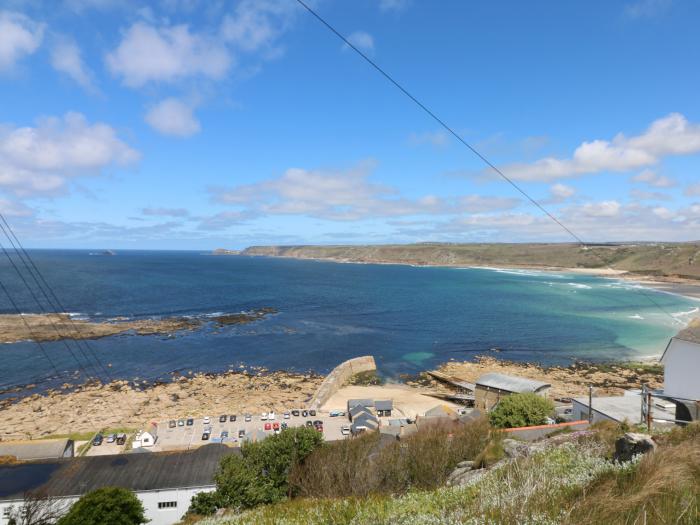 Sennen Skies, Sennen