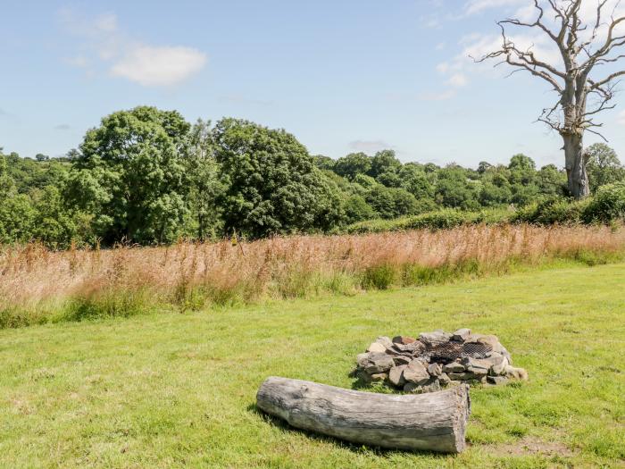 Embden Pod at Banwy Glamping, Llanfair Caereinion