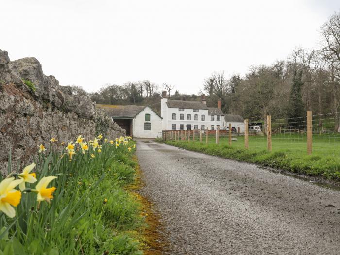 Plas Coch, St Asaph, Denbighshire, North Wales, woodburning stove, original beams, en-suite bedrooms