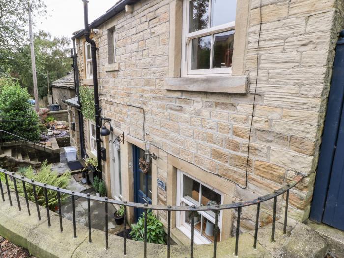 1 Oakleys, Holmfirth