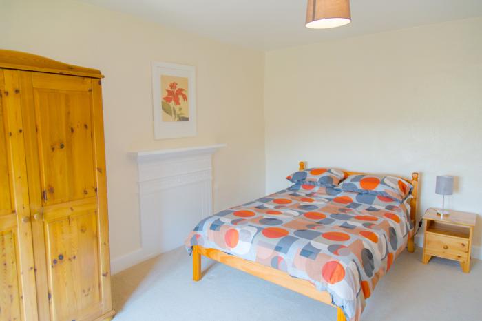 Yonder End, Keswick, The Lake District National Park, Cumbria, Four bedrooms, Sleeps 8, Near a lake.
