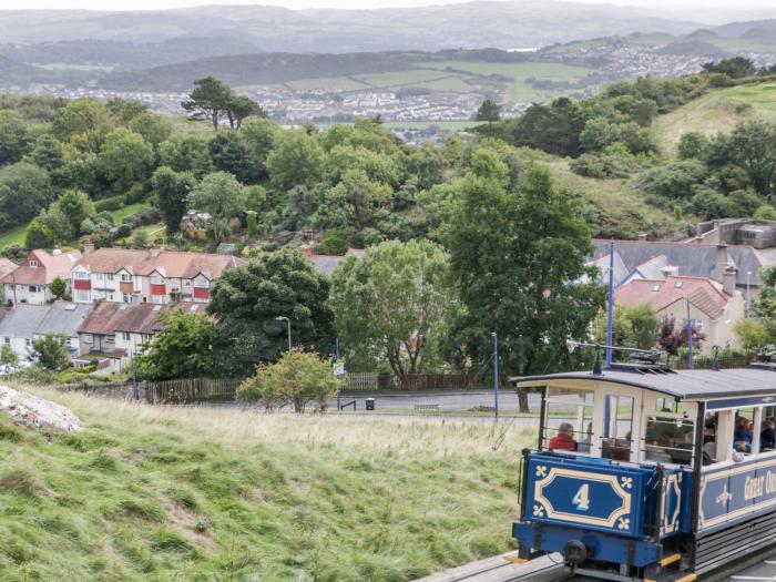 Tramway Cottage (991210), Llandudno