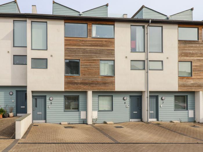 5 Quay Court, Newquay