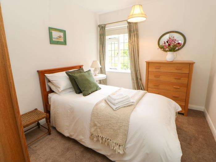 The Coach House rests near Corbridge, in Northumberland. Two-bedroom cottage, set rurally. Courtyard