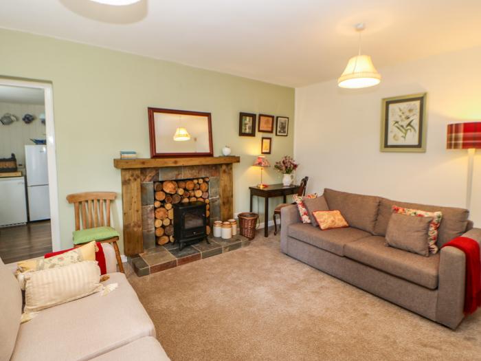 The Coach House rests near Corbridge, in Northumberland. Two-bedroom cottage, set rurally. Courtyard