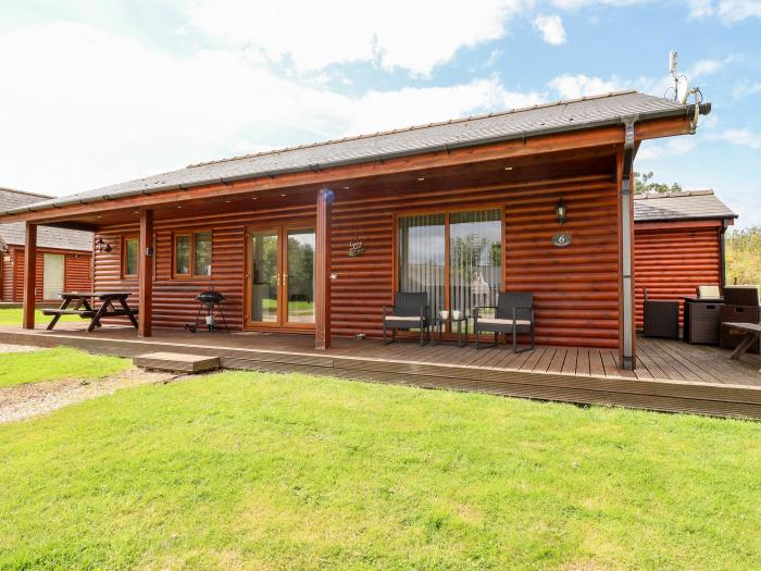 Sunset Lodge - No.6, Thorpe-On-The-Hill, Lincolnshire