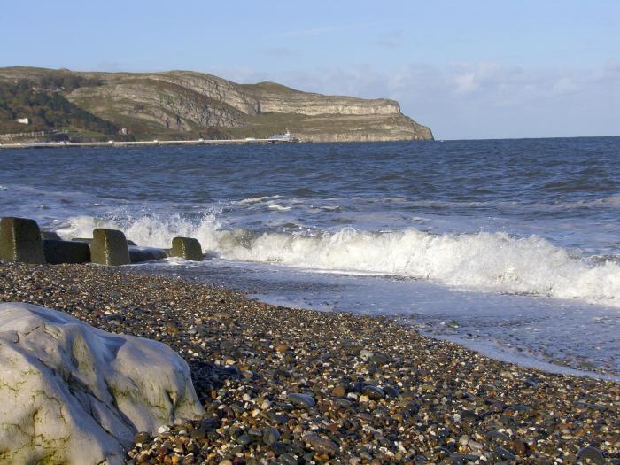 Pen Y Bont, Llanfair Talhaiarn