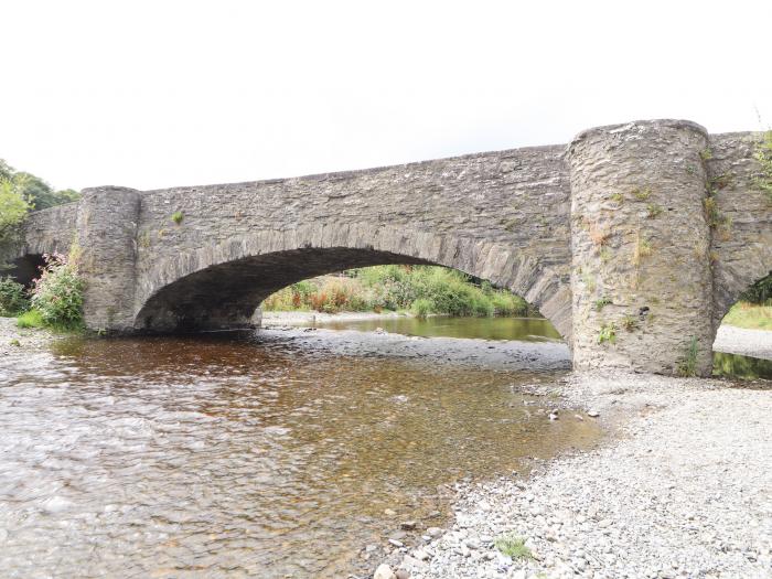 Pen Y Bont, Llanfair Talhaiarn