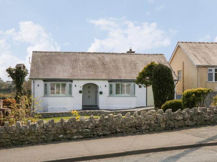 Tyddyn Glas, Benllech, Isle Of Anglesey