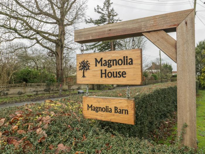 Magnolia Barn, Mark