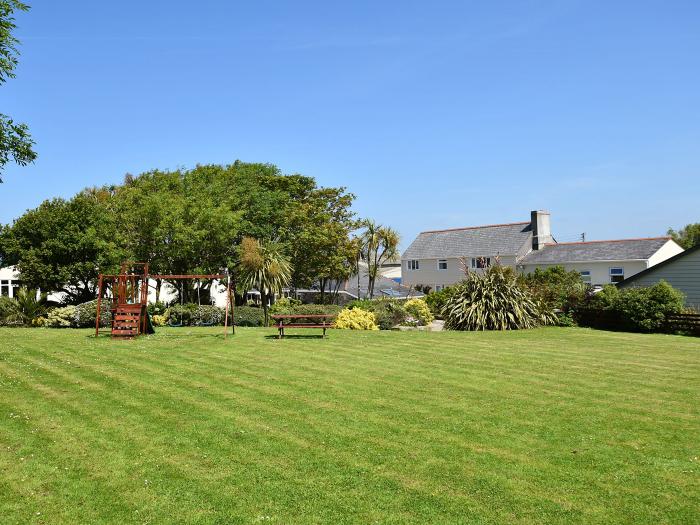 Valley View, Mullion