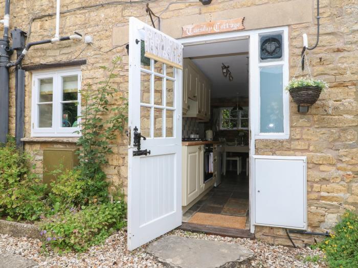 Tuesday Cottage, Bourton-On-The-Water