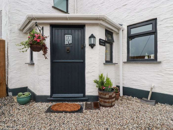 Miners cottage, St Austell, Cornwall, close to beach, patio, ample off-road parking and dog-friendly