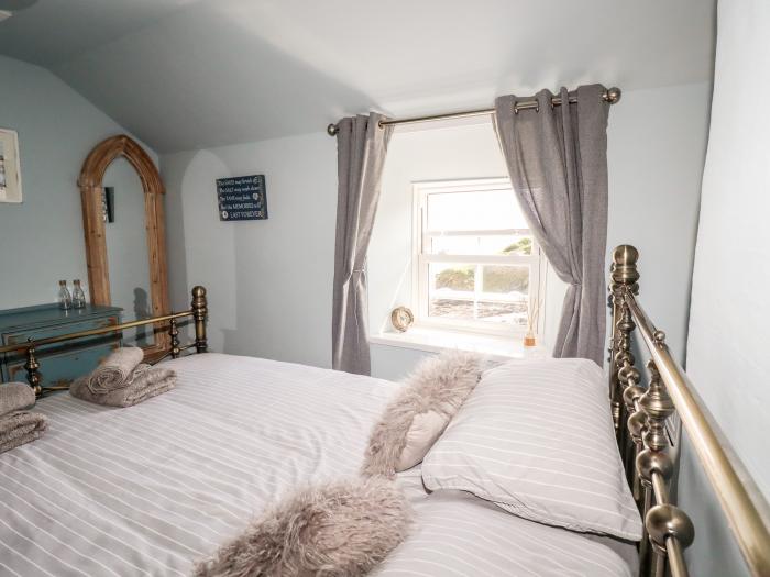 2 Cliff Cottages, Gorran Haven