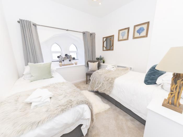 6 Old Church Apartments, Ventnor