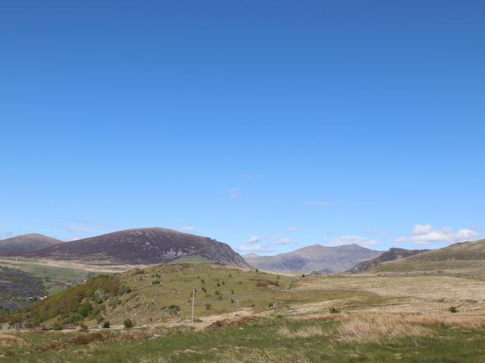 Fron Oleu, Penygroes