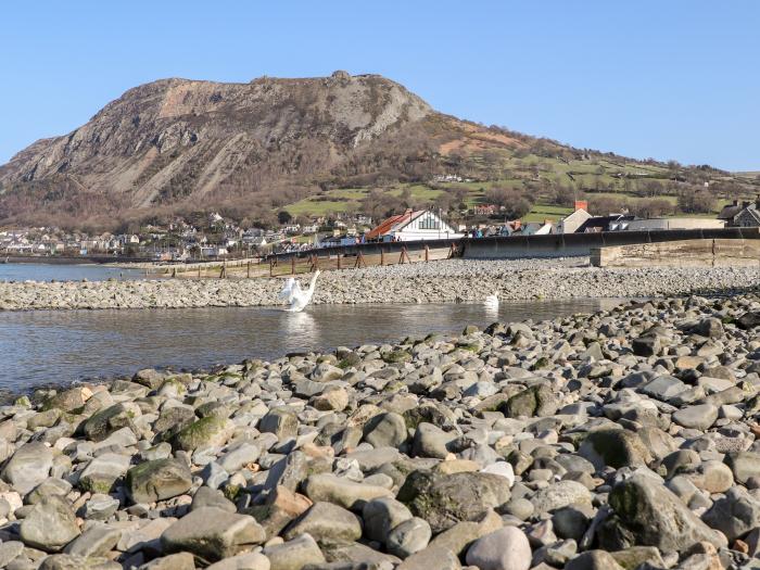 Crud Y Mor, Llanfairfechan