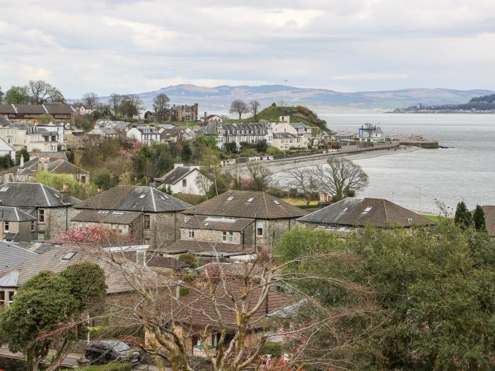 Mars Hill Lower in Dunoon, Argyll and Bute, garden, two bedrooms, set over the ground-floor, parking