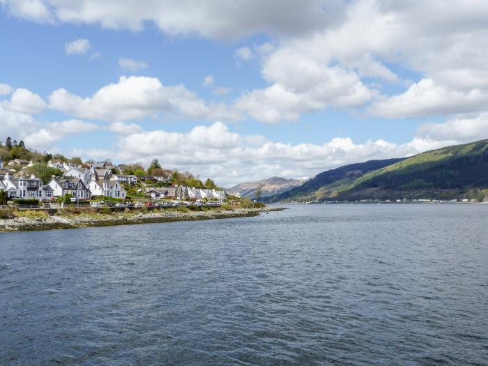 Mars Hill Lower in Dunoon, Argyll and Bute, garden, two bedrooms, set over the ground-floor, parking