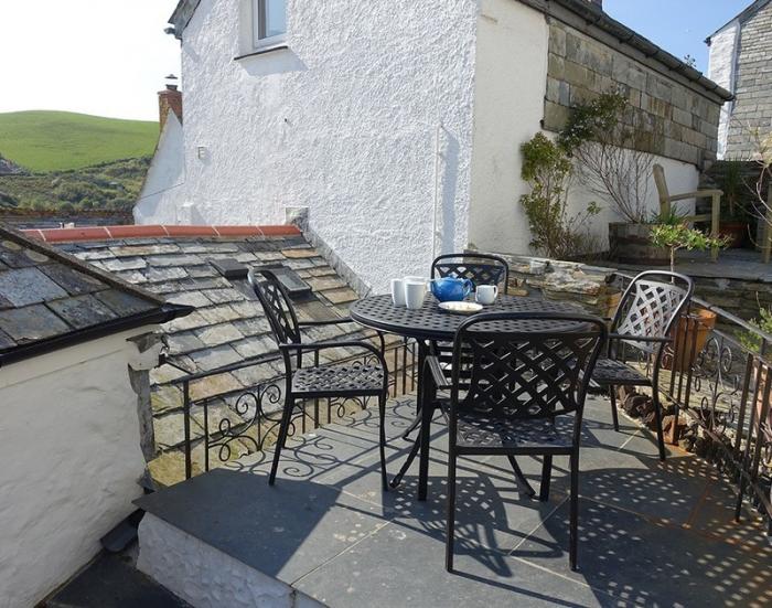 Bre Cottage, Port Isaac, Cornwall, two bedrooms, woodburning stove, dog-friendly, allocated parking.