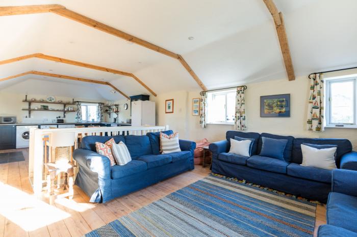The Barn, St. Minver in St Minver, Cornwall. Close to amenities and a beach. Woodburning stove. Pets
