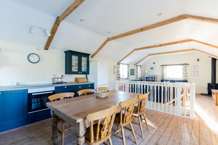 The Barn, St. Minver in St Minver, Cornwall. Close to amenities and a beach. Woodburning stove. Pets